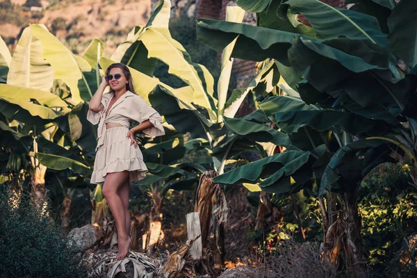 Exotic Tropical Woman Green Leaves Banana Bush Tropical Island Girl — Stock Photo, Image