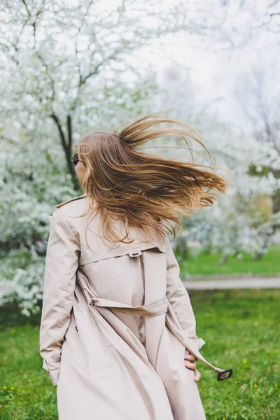 Young Woman Blond Hair Enjoys Blooming Spring Garden Travel Spring — Stock Fotó