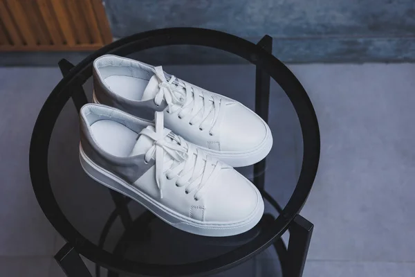 Zapatillas Cuero Blanco Para Mujer Cerca Nueva Colección Zapatos Cuero — Foto de Stock