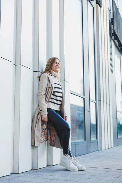 Cute Young Woman Beige Raincoat Autumn Leather Boots Walks Street — Stock Photo, Image