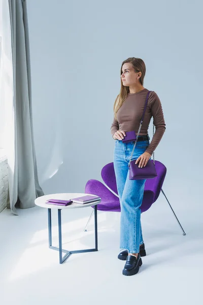 Purple Leather Bag Girl Hand Woman Luxury Bag — Foto de Stock
