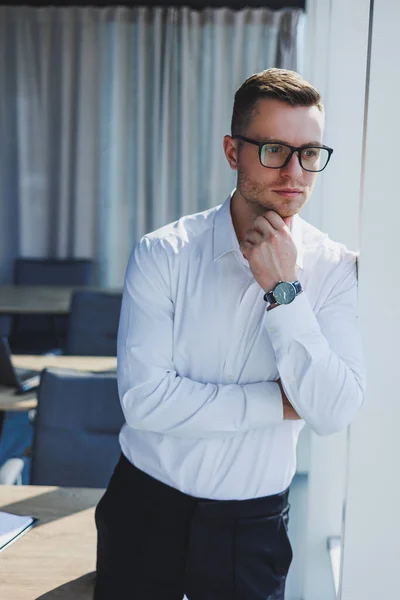 Cute Brutal Young Businessman Glasses White Shirt Modern Office Big — Stock Photo, Image