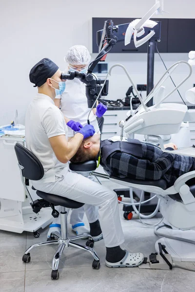 Dentist Assistant Check Patient Teeth Dental Tools Microscope Mirror Probe — Stock Photo, Image