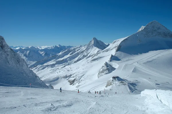 Stoki narciarskie na lodowcu hintertux — Zdjęcie stockowe