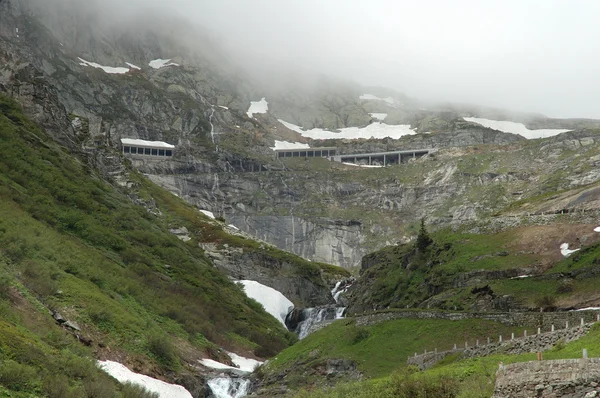 Camino en los Alpes —  Fotos de Stock