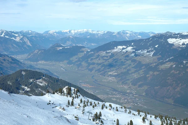 Valle delle Alpi in inverno — Foto Stock