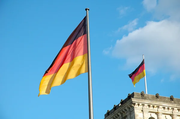 Bandeiras sobre o Reichstag — Fotografia de Stock