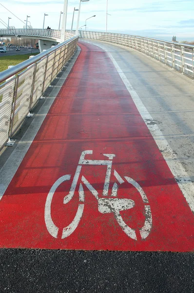 Fußgänger- und Fahrradbrücke — Stockfoto