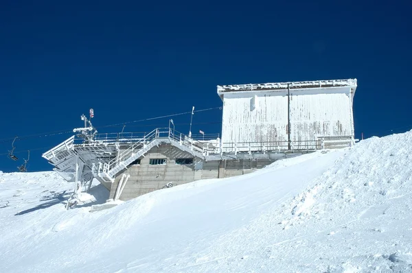 Ski lift end station — Stock Photo, Image