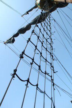 Kefenleri yelkenli gemi üzerinde