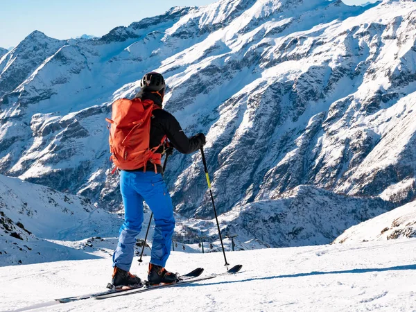 Skifahrer Den Italienischen Alpen Von Gressoney — Stockfoto