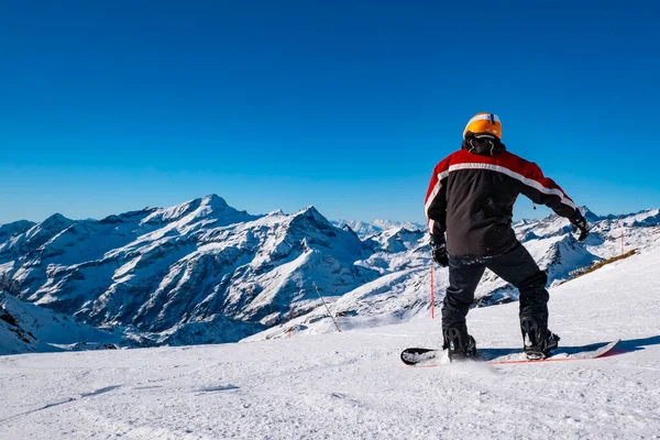 Snowboarder Una Pista Esquí — Foto de Stock