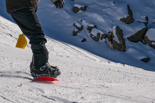 Kayak Pistinde Snowboardcu Detayı — Stok fotoğraf