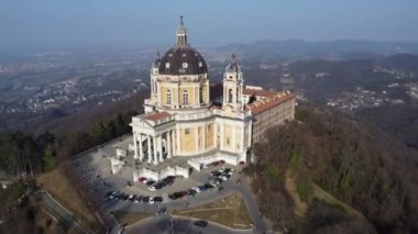 Piedmont 'taki Superga Bazilikası' nın hava görüntüsü