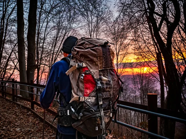 Alpinista Nos Alpes Italianos Pôr Sol — Fotografia de Stock