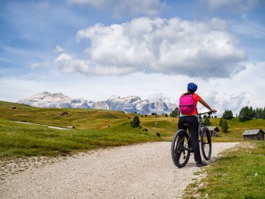 Cycling scene on the dolomites