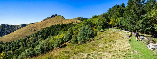 Escena Trekking Mount Generoso Intelvi Valley —  Fotos de Stock
