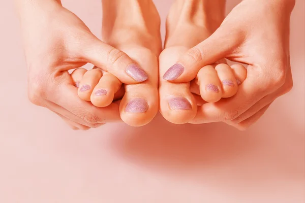 Pink nails and toes — Stock Photo, Image