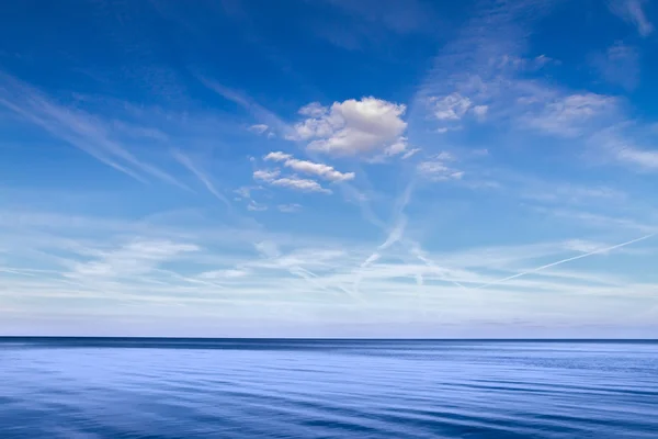 Djupa blå havet — Stockfoto