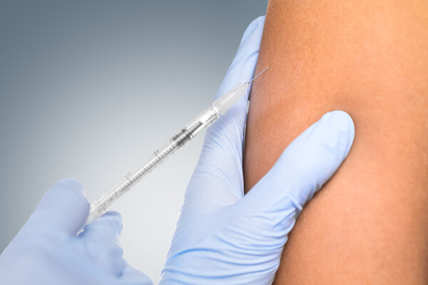 Vaccination in the shoulder