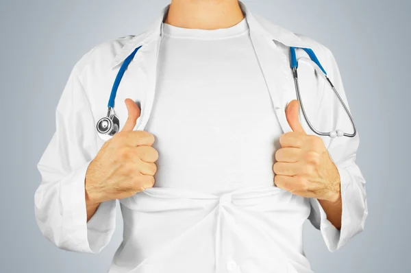 erkek doktor kahraman