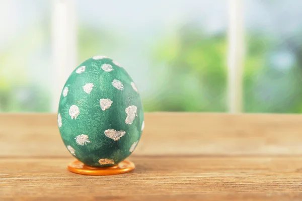 One green Easter egg — Stock Photo, Image