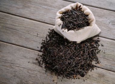 bir çuval kuru çay