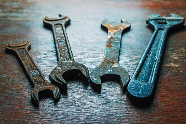 Rusty wrenches — Stock Photo, Image