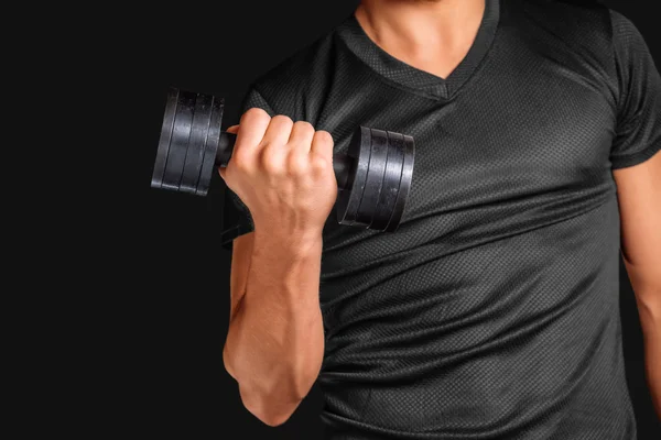 Man met dumbbell — Stockfoto