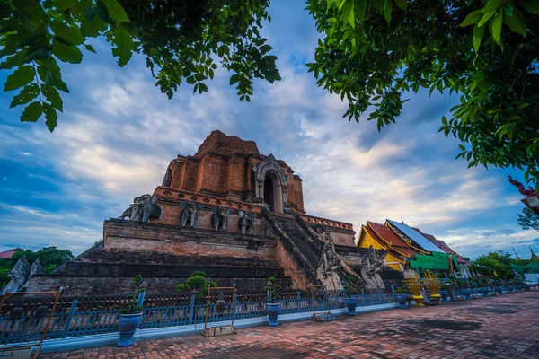 Wat Chedi Luang Een Boeddhistische Tempel Het Historische Centrum Een — Stockfoto