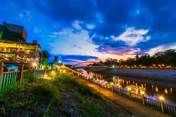 Ponte Luminoso Sul Fiume Nan Wat Phra Rattana Mahathat Also — Foto Stock