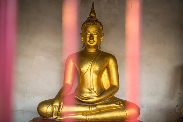 Old Beautiful Golden Buddha Wiele Posągów Wat Phra Rattana Mahathat — Zdjęcie stockowe