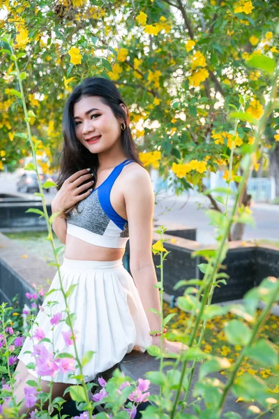 Portrait Beautiful Athletic Young Asian Woman Fashionable Sportswear Standing Having — Foto Stock