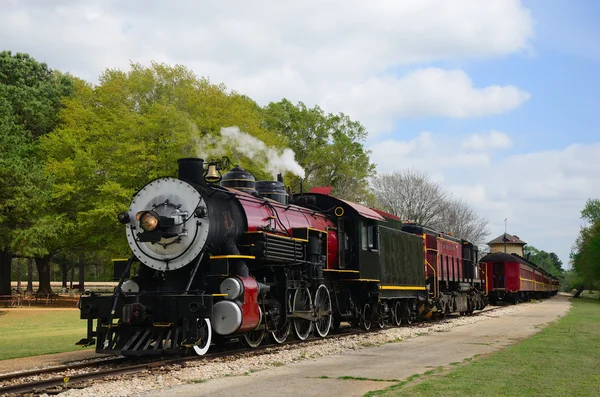 Buhar makinesi ve arabalar