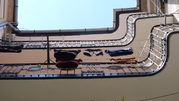 Buanderie Sèche Sous Balcon Maison Budapest — Video