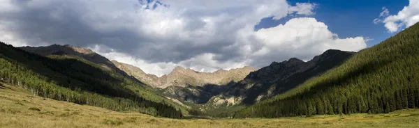 Paisagem montesa — Fotografia de Stock