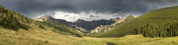 Montañas paisaje Imagen de archivo