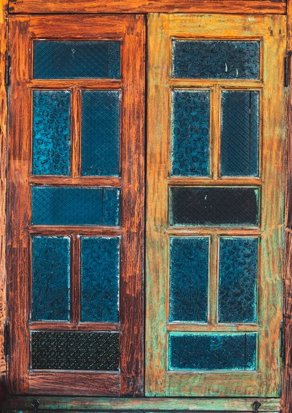 Okna Drewniane Witraże Dekorowane Stylu Retro — Zdjęcie stockowe