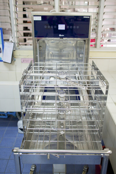 Hospital washing machines for medical instruments