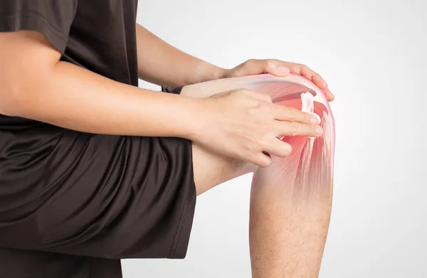 膝の筋肉痛白い背景膝の怪我 — ストック写真