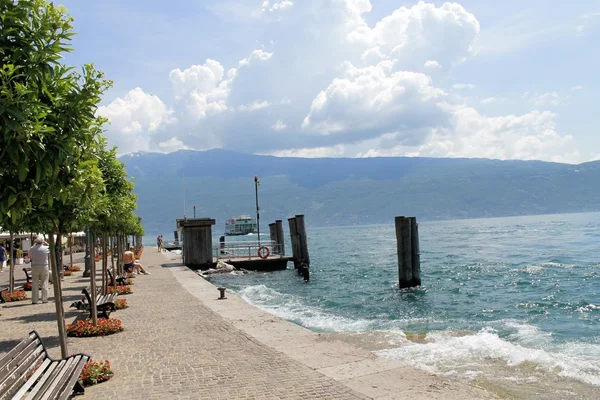 Garda lake — Stock Photo, Image