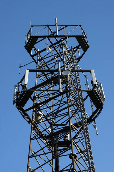 Telecommunications repeater tower — Stock Photo, Image