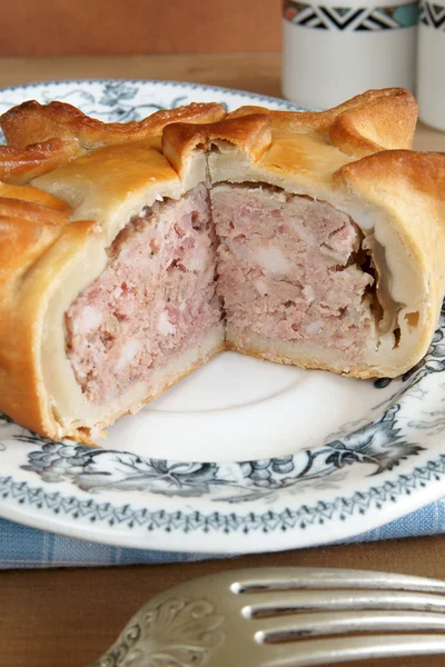 Un pastel de carne salada —  Fotos de Stock