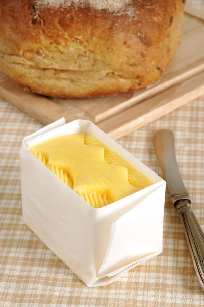 Manteiga agitada à mão fresca — Fotografia de Stock
