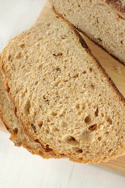 Gemoute volkoren brood — Stockfoto