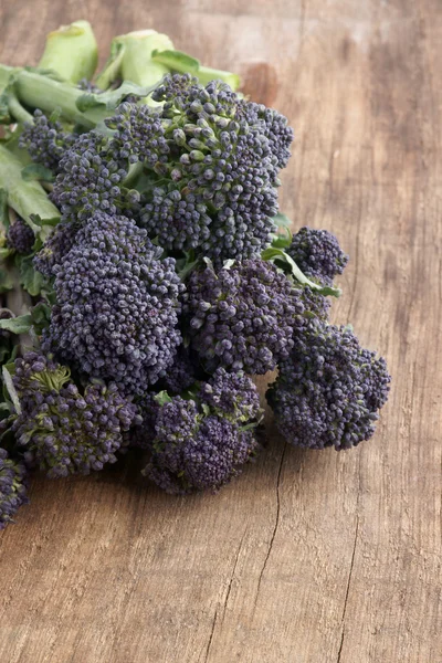 Purple sprouting broccoli — Stock Photo, Image