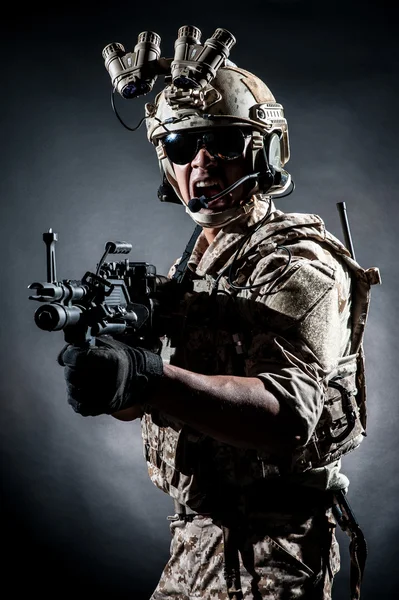 Soldier man hold Machine gun style fashion — Stock Photo, Image