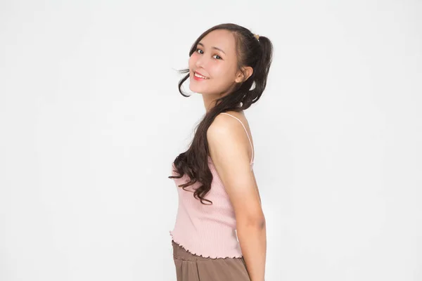 Mooie Aziatische Vrouw Draagt Roze Casual Shirt Witte Achtergrond Kopieer — Stockfoto