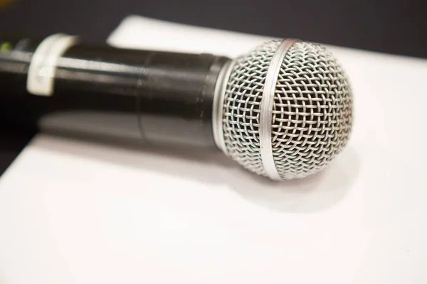 Selective Focus Microphone Stage Floor Background — Φωτογραφία Αρχείου