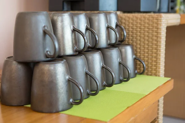 Tasses Café Marron Empilées Sur Table Buffet Séminaire — Photo